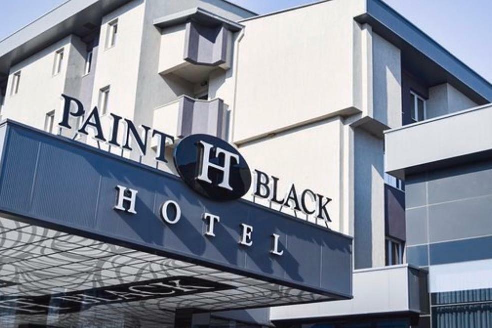 Paint It Black Hotel & Spa Gevgelija Exterior photo